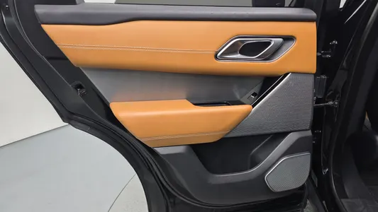 Land Rover 레인지로버 벨라 3.0 D300 R- HSE 2018 25