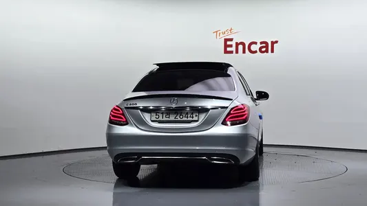 Mercedes-Benz C-Class W205 C200 2018 4