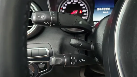 Mercedes-Benz C-Class W205 C200 2018 20