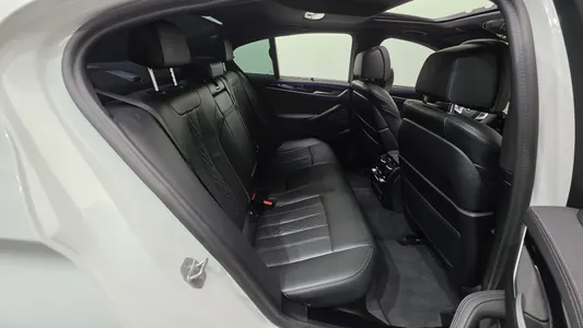 BMW 5 Series (G30) 530i xDrive M 2023 19