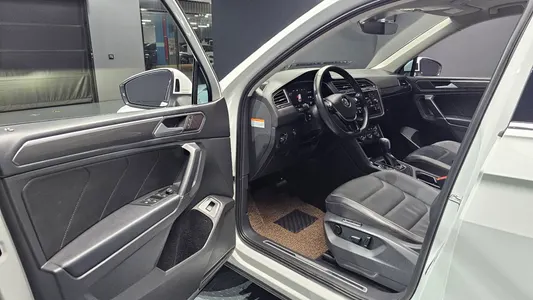 Volkswagen 티구안 올스페이스 2.0 TDI 2020 10
