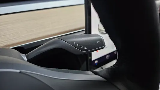 Tesla 3 AWD 2022 9