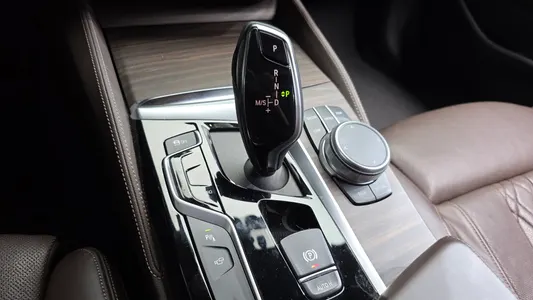 BMW 5 Series (G30) 520d xDrive M 2019 9