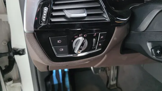 BMW 5 Series (G30) 520d xDrive M 2019 28