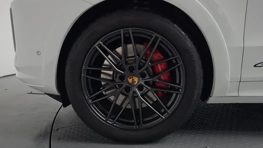 Porsche (PO536) 4.0 GTS 2025 5