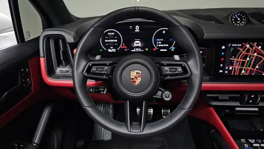 Porsche (PO536) 4.0 GTS 2025 13