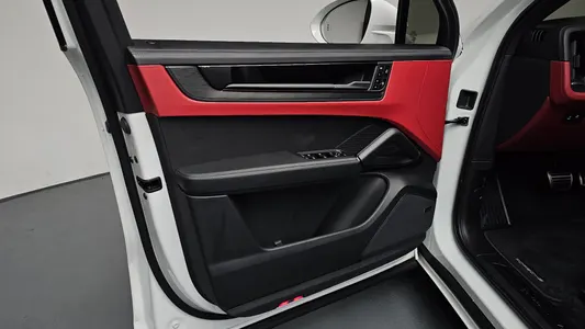 Porsche (PO536) 4.0 GTS 2025 25