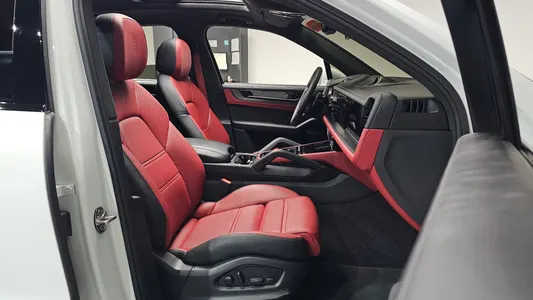 Porsche (PO536) 4.0 GTS 2025 27