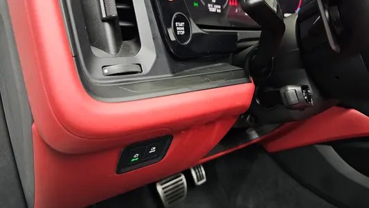 Porsche (PO536) 4.0 GTS 2025 29
