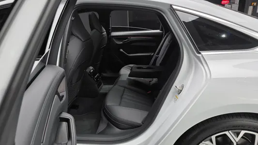 Audi A6 (C9) 40 TDI S Line 2026 26