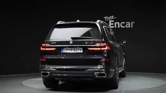 BMW X7 (G07) xDrive 40i M 7 2026 4