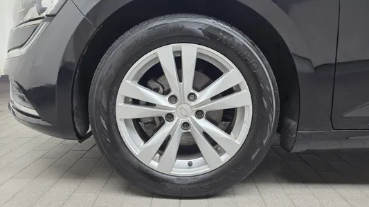 Renault Korea SM6 2.0 LPe SE 2020 5