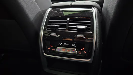 BMW X7 (G07) M60i xDrive M 6 2024 32