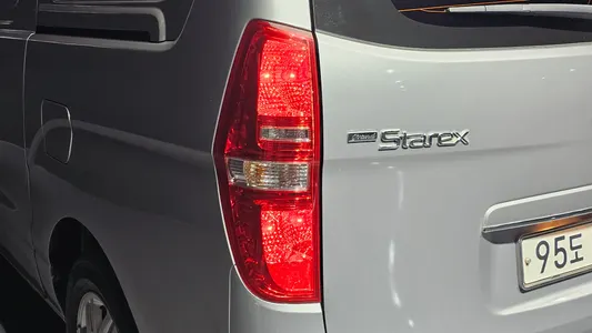 Hyundai Grand Starex 3 2016 24
