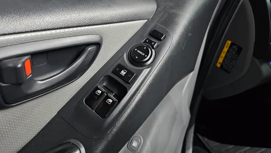 Hyundai Grand Starex 3 2016 28