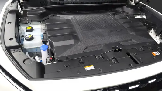 KG Mobility EV (O100) MX AWD 2025 6