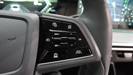 KG Mobility EV (O100) MX AWD 2025 23