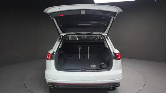 Volkswagen 3 3.0 TDI 2025 18