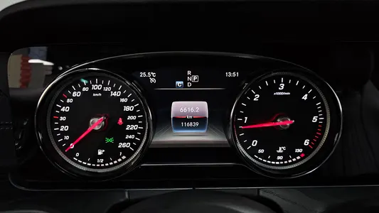 Mercedes-Benz E-Class W213 E220d 2019 7
