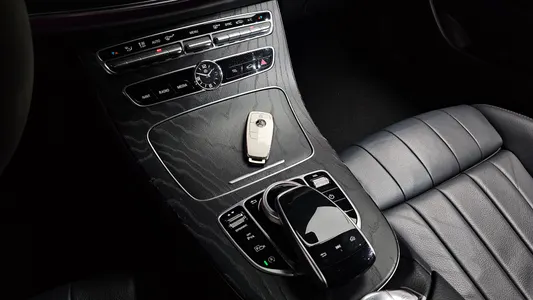 Mercedes-Benz E-Class W213 E220d 2019 18