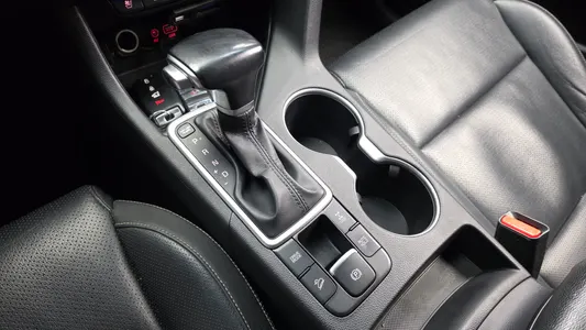 Kia 4 2.0 4WD 2015 9