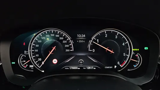 BMW 5 Series (G30) 530d 2018 7
