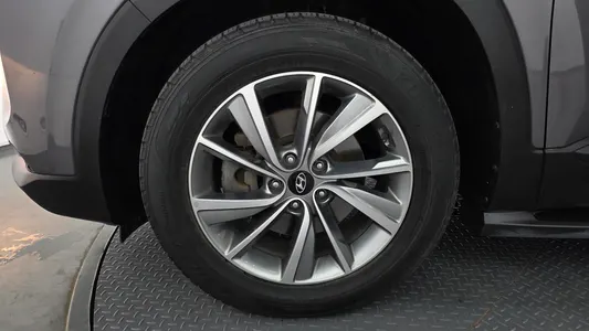 Hyundai TM 2.0 2WD 2019 5