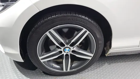 BMW 1 Series (F20) 118d 5 2017 5