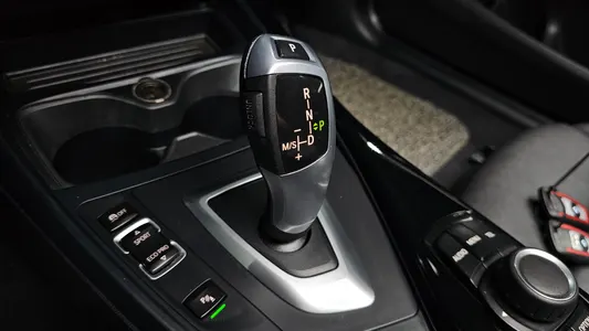 BMW 1 Series (F20) 118d 5 2017 9