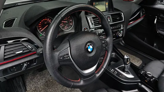 BMW 1 Series (F20) 118d 5 2017 13