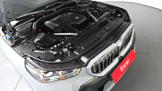 BMW 5 Series (G60) 520i M 2024 5