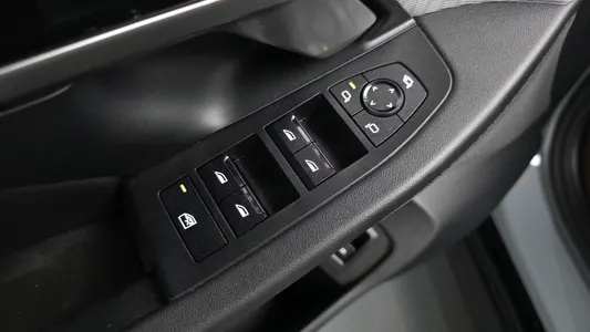 BMW 5 Series (G60) 520i M 2024 30