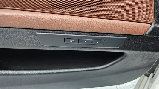 BMW 5 Series (F10) 520d M 2015 19