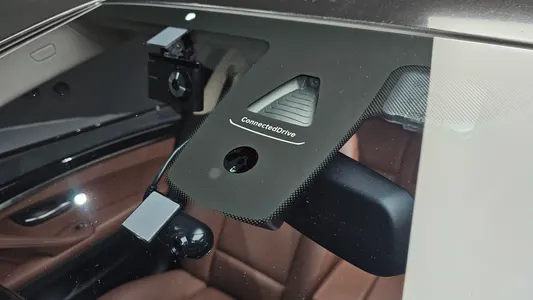 BMW 5 Series (F10) 520d M 2015 34