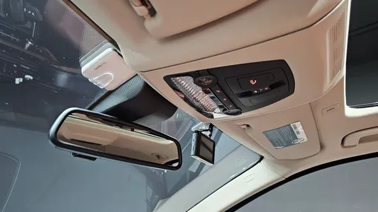 BMW 5 Series (F10) 520d M 2015 27