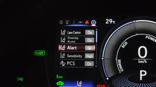 Lexus ES300h 7 2019 17
