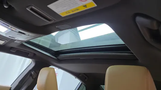 Lexus ES300h 7 2019 18