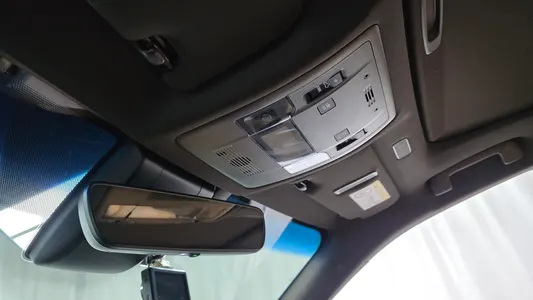 Lexus ES300h 7 2019 29