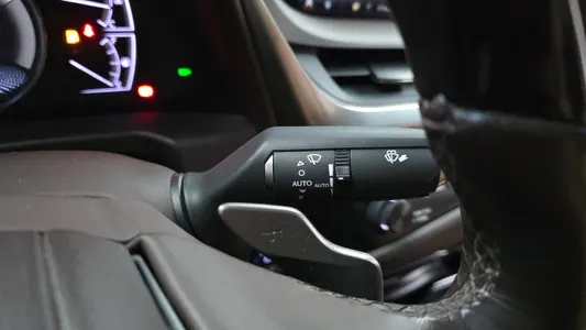 Lexus ES300h 7 2019 38