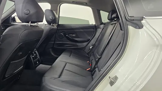 BMW 3 Series GT (F34) GT 320d xDrive 2020 26