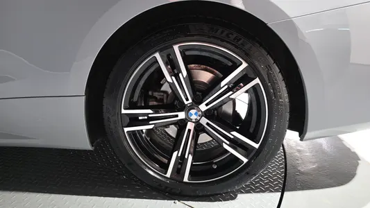 BMW 4 Series (G22) 420i M 2023 21