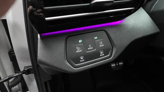 Volkswagen ID.4 2022 18
