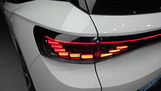 Volkswagen ID.4 2022 23