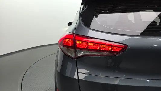 Hyundai Tucson 1.7 2WD 2016 23