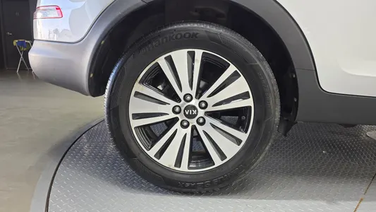 Kia R 2WD 2015 5