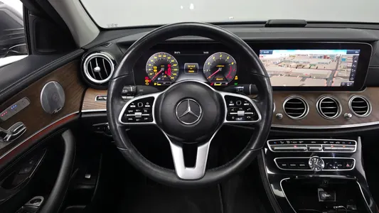 Mercedes-Benz E-Class W213 E300 4MATIC 2019 12