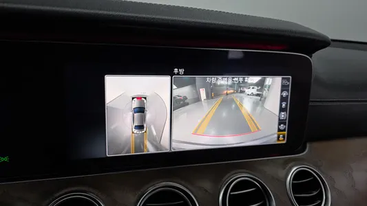 Mercedes-Benz E-Class W213 E300 4MATIC 2019 14