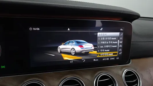 Mercedes-Benz E-Class W213 E300 4MATIC 2019 15