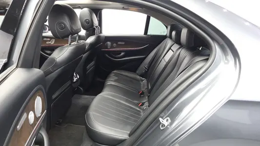 Mercedes-Benz E-Class W213 E300 4MATIC 2019 26