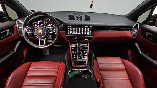 Porsche (PO536) 3.0 E- 2022 6
